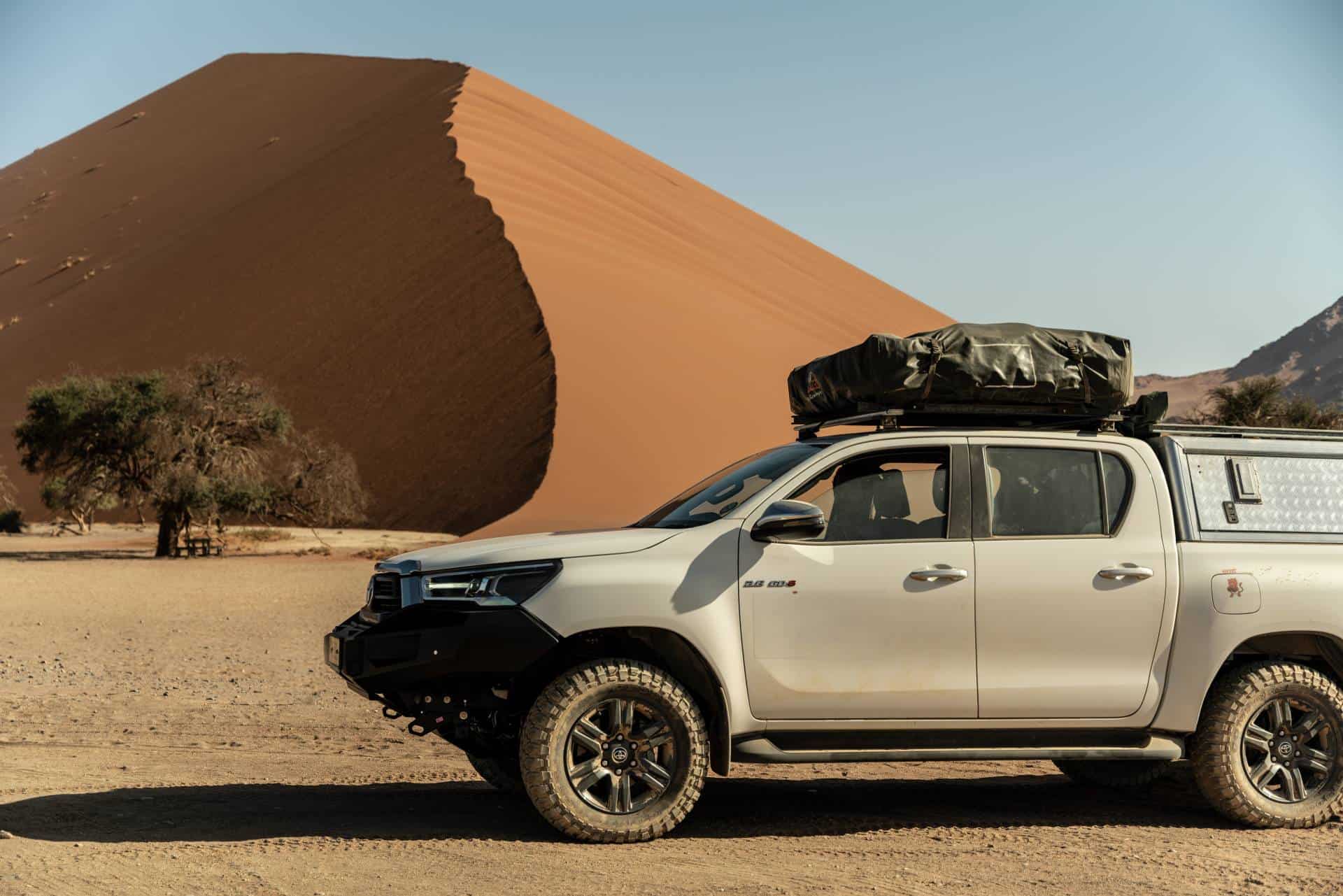 Toyota Hilux Double Cab 4x4 2.4l Automatic Diesel 2 Pax