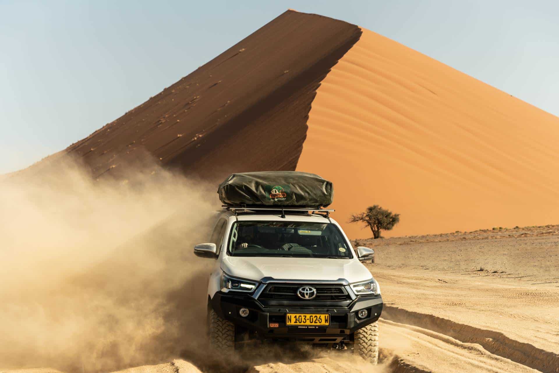 Toyota Hilux Double Cab Camping Equipped 2.8l Automatic 4x4 2 Pax